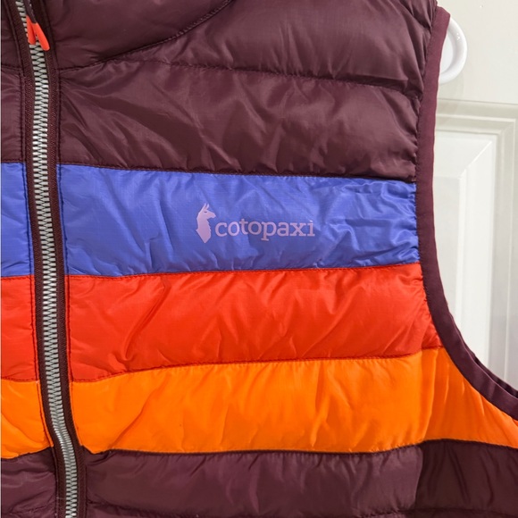 Cotopaxi Puffer Vest - Picture 2 of 4